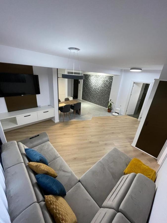 Adina Apartament Gura Humorului Buitenkant foto