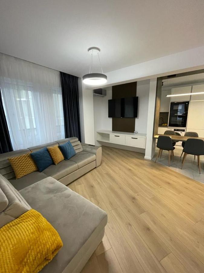 Adina Apartament Gura Humorului Buitenkant foto